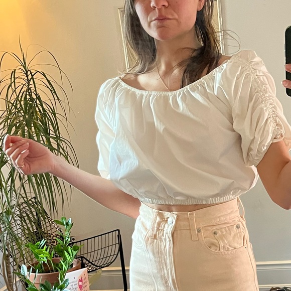 Puff Sleeves 🕊 - Picture 4 of 7